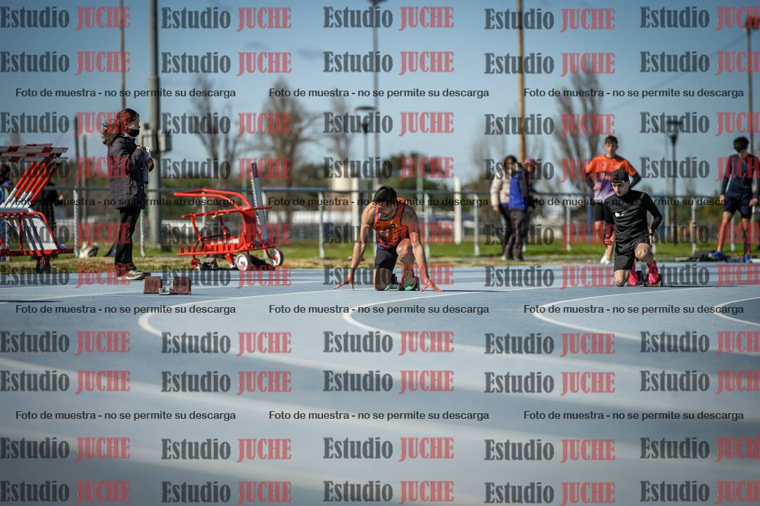 Fotos de los 200 m llanos de varones