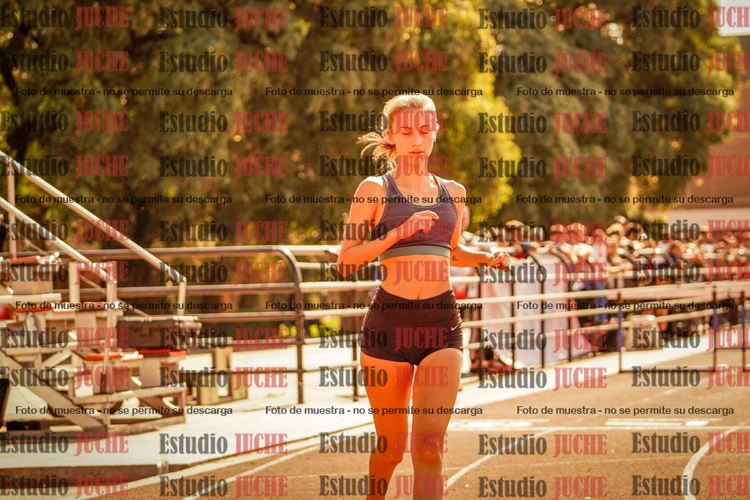 Fotos de los 100 m con vallas de mujeres