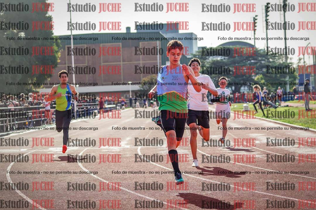 Fotos de los 100 m llanos de varones