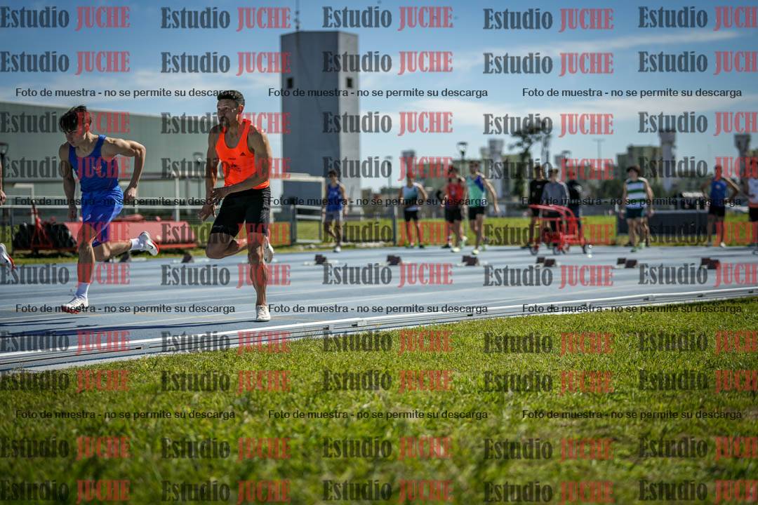 Fotos de los 100 m llanos de varones