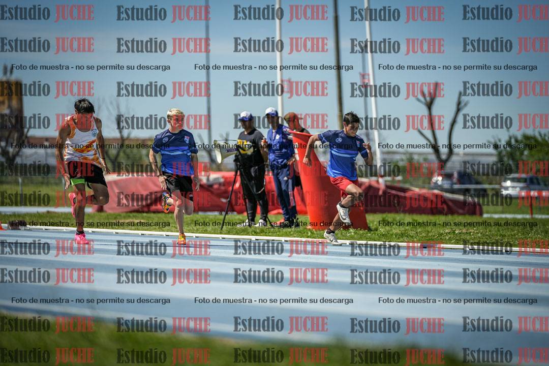 Fotos de los 80 m llanos de varones