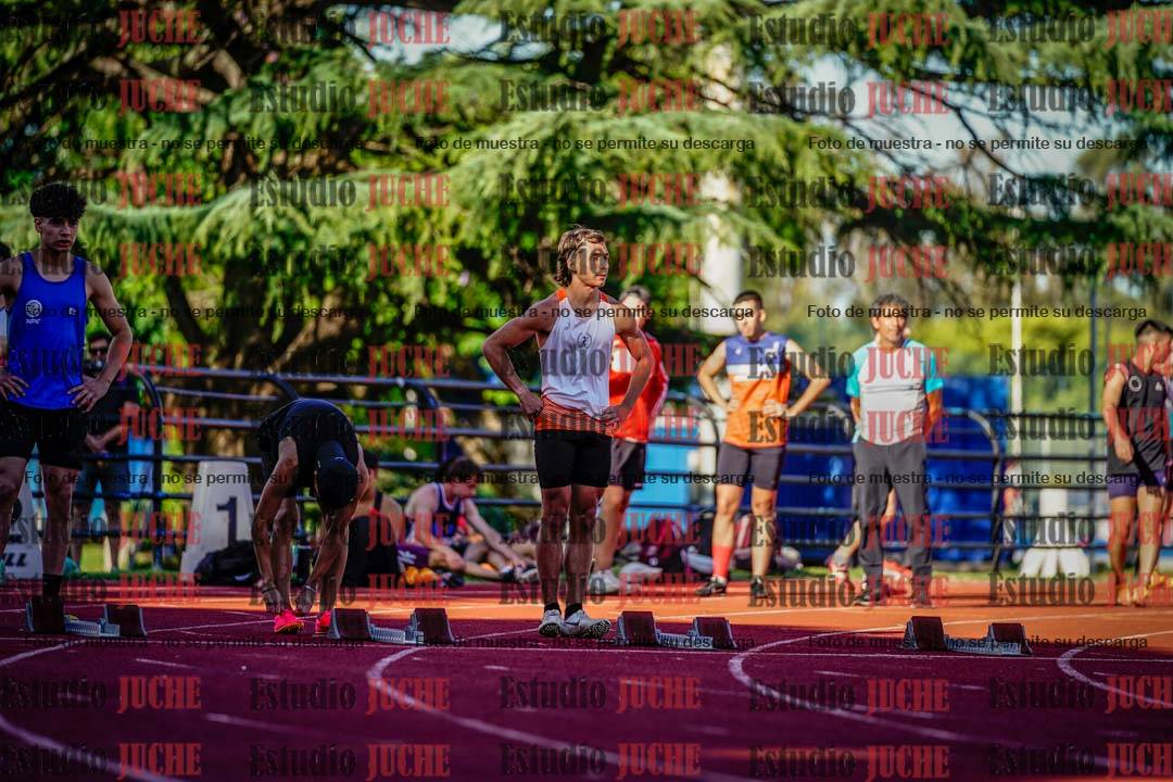 Fotos de los 100 m llanos de varones