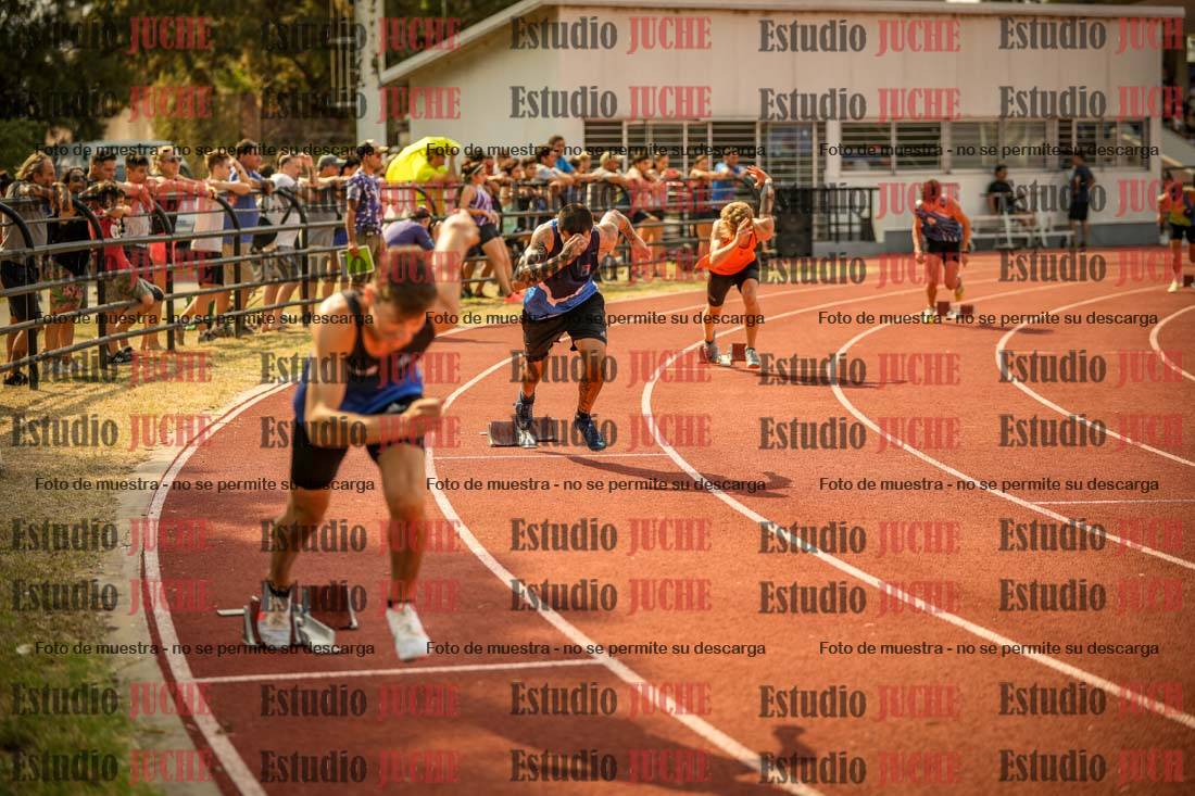 Fotos de los 400 m llanos de varones