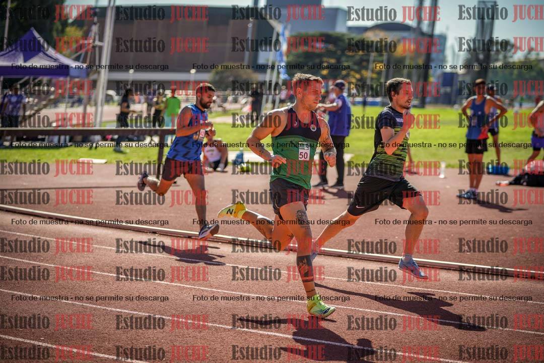 Fotos de los 800 m llanos de varones