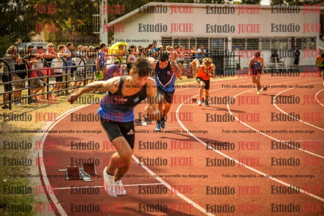 Fotos de los 400 m llanos de varones