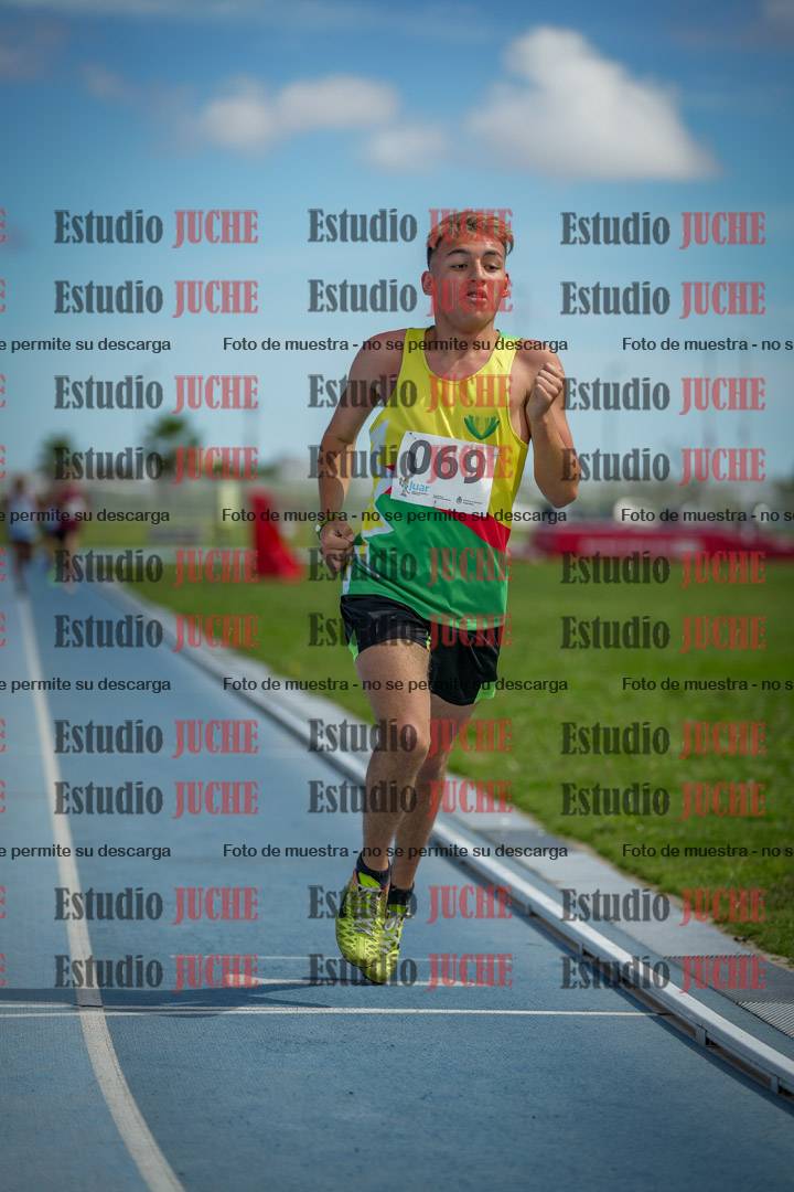 Fotos de los 1000 m llanos de varones