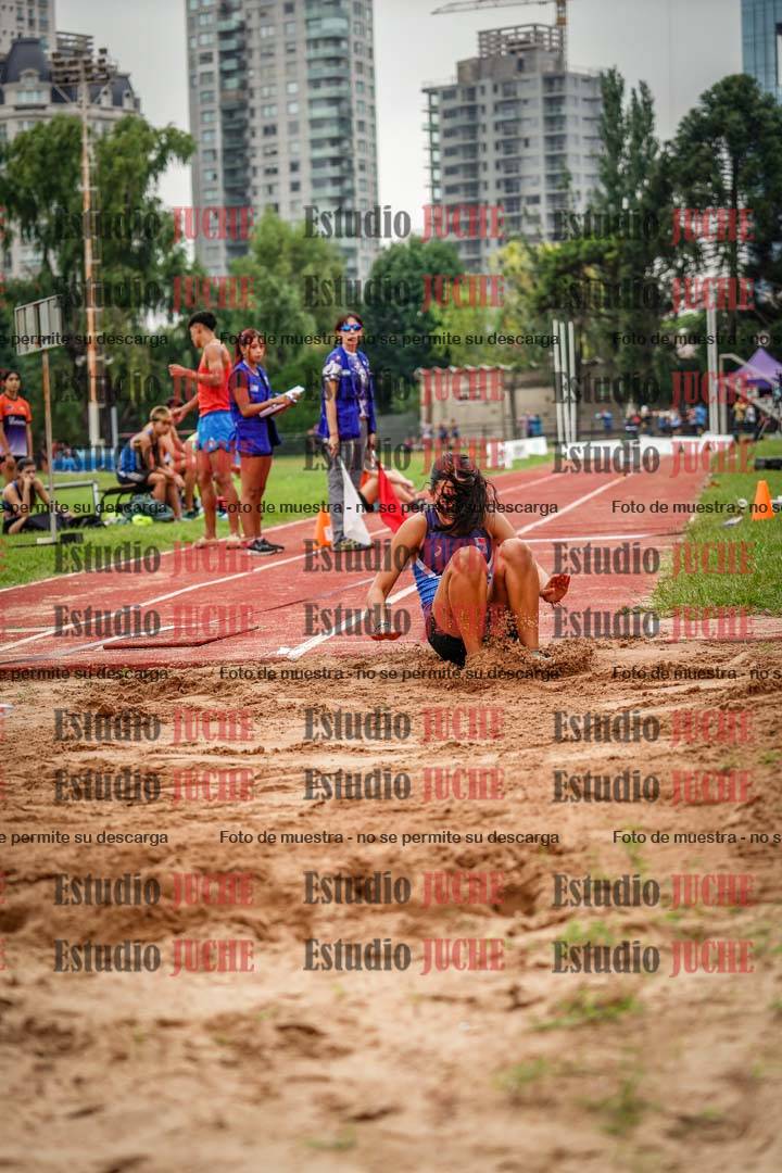 Fotos del salto triple - tabla de 8 y 10