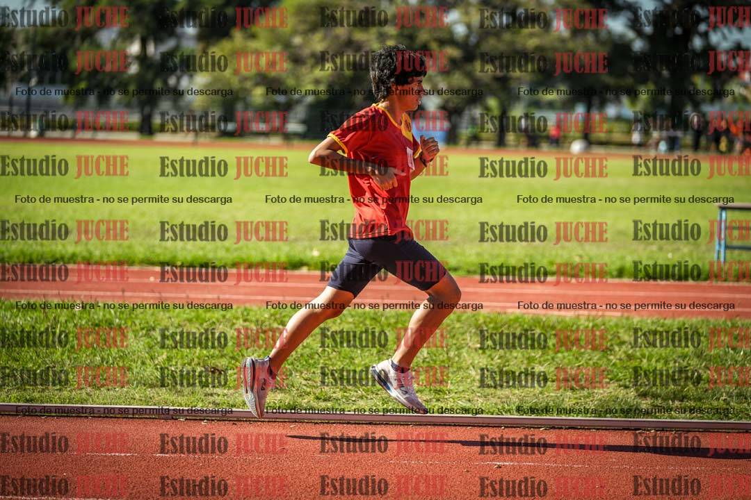 Fotos de los 2400 m llanos de varones