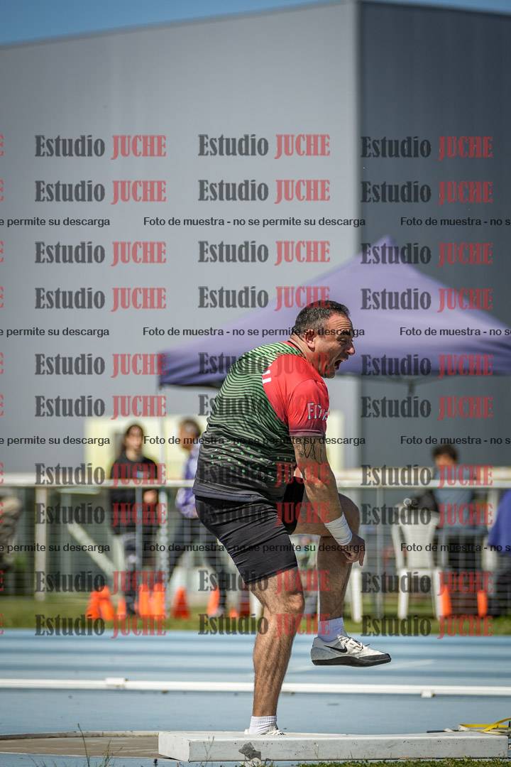 Fotos del lanzamiento de bala de varones