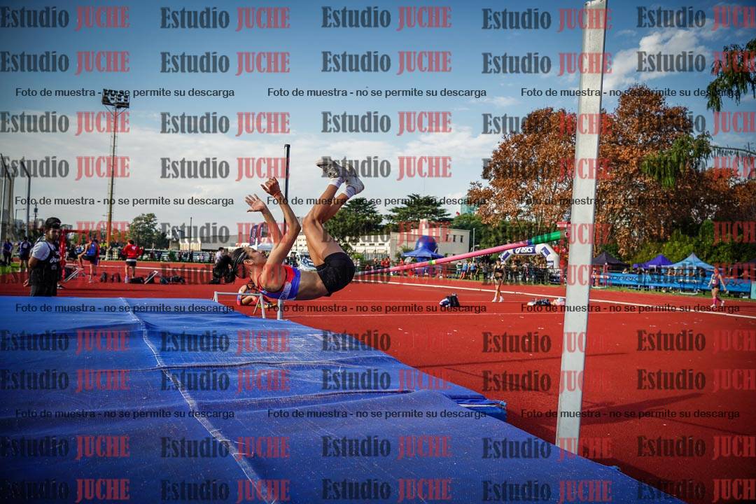 Fotos del salto en alto de mujeres