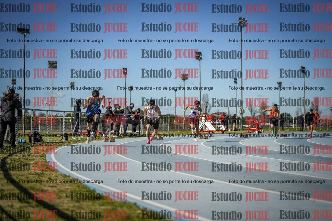 Fotos de los 200 m llanos de varones