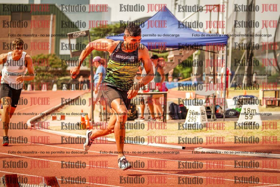 Fotos de los 400 m llanos de varones