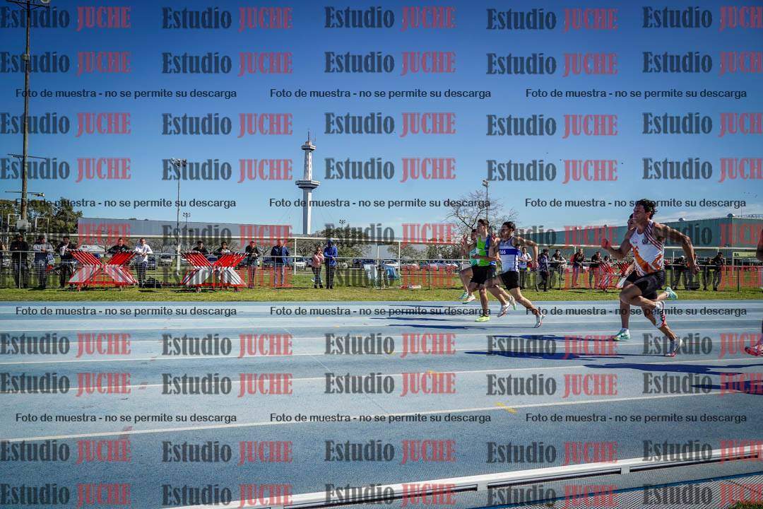 Fotos de los 100 m llanos de varones