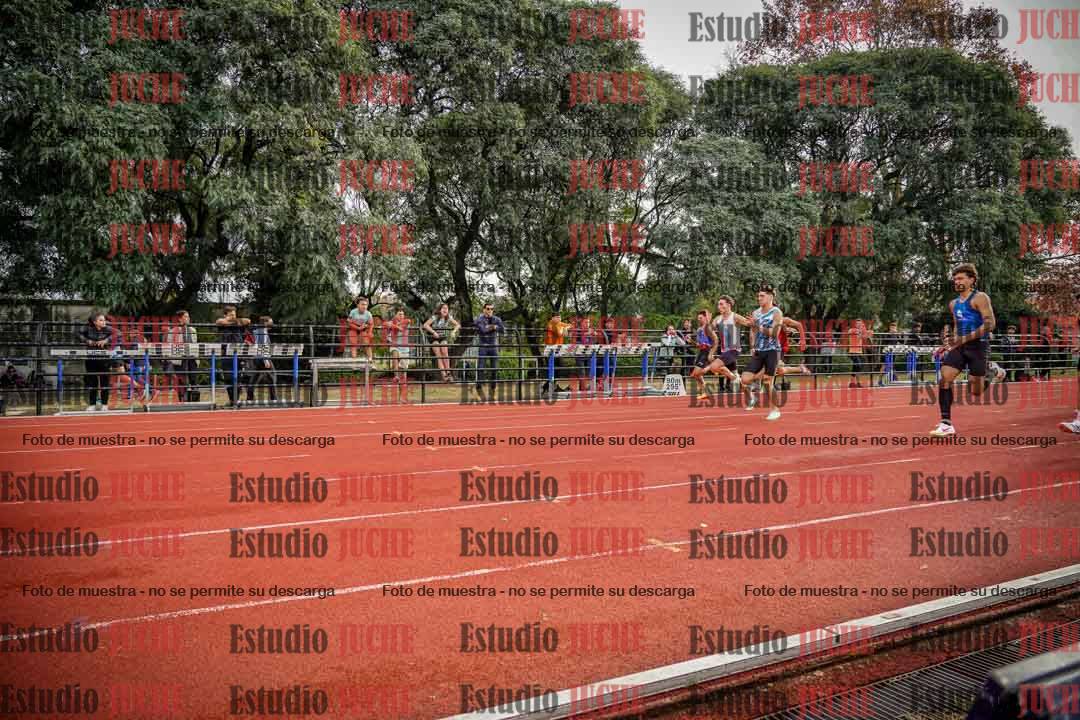 Fotos de los 100 m llanos de varones