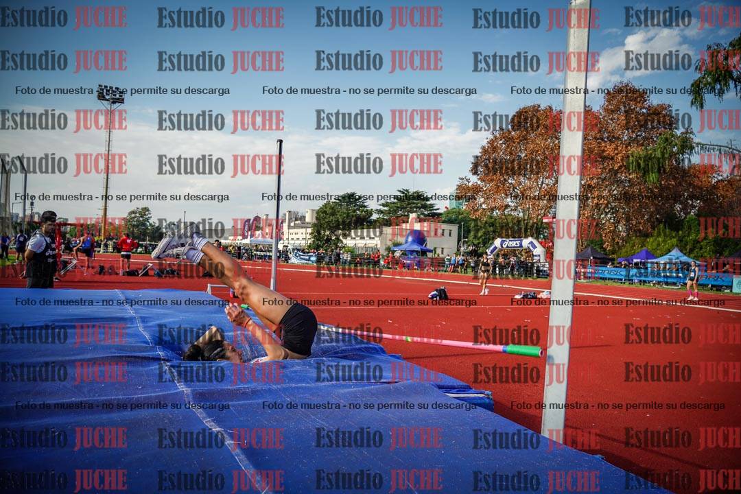 Fotos del salto en alto de mujeres