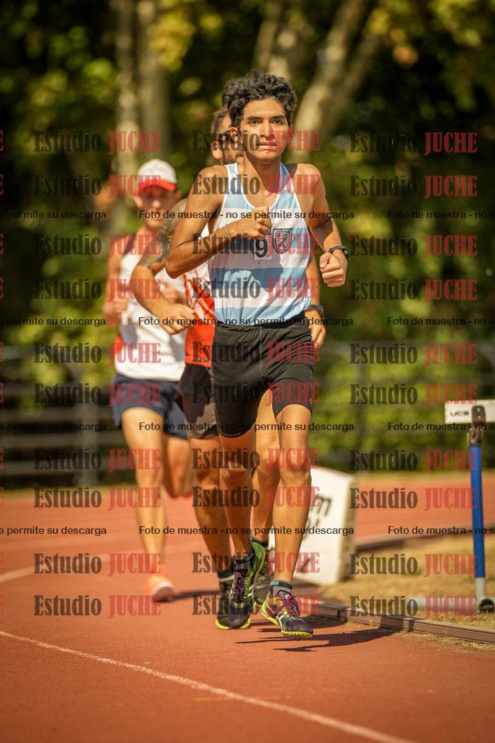 Fotos de los 3000 m llanos de varones