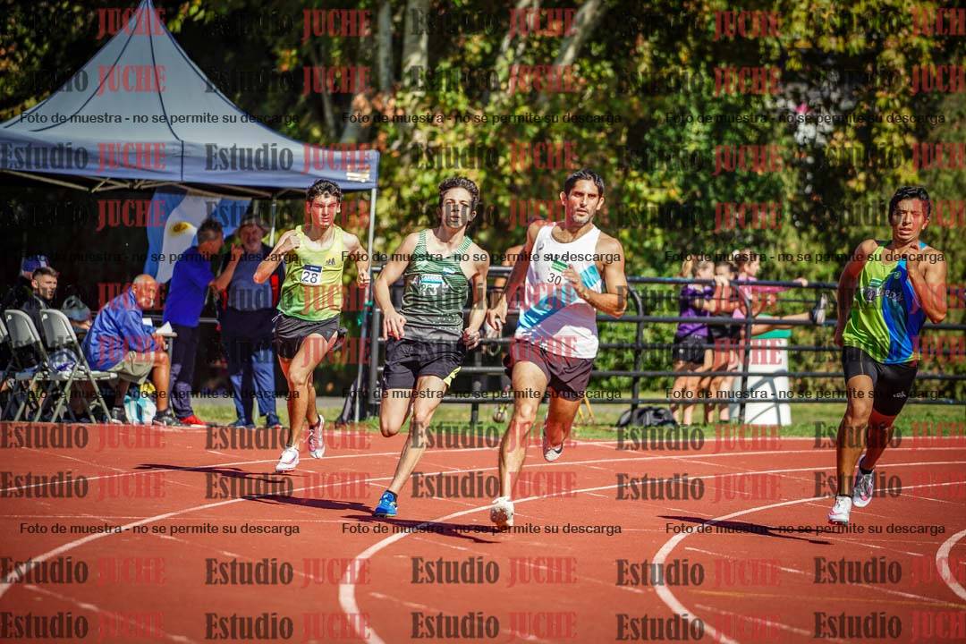 Fotos de los 800 m llanos de varones
