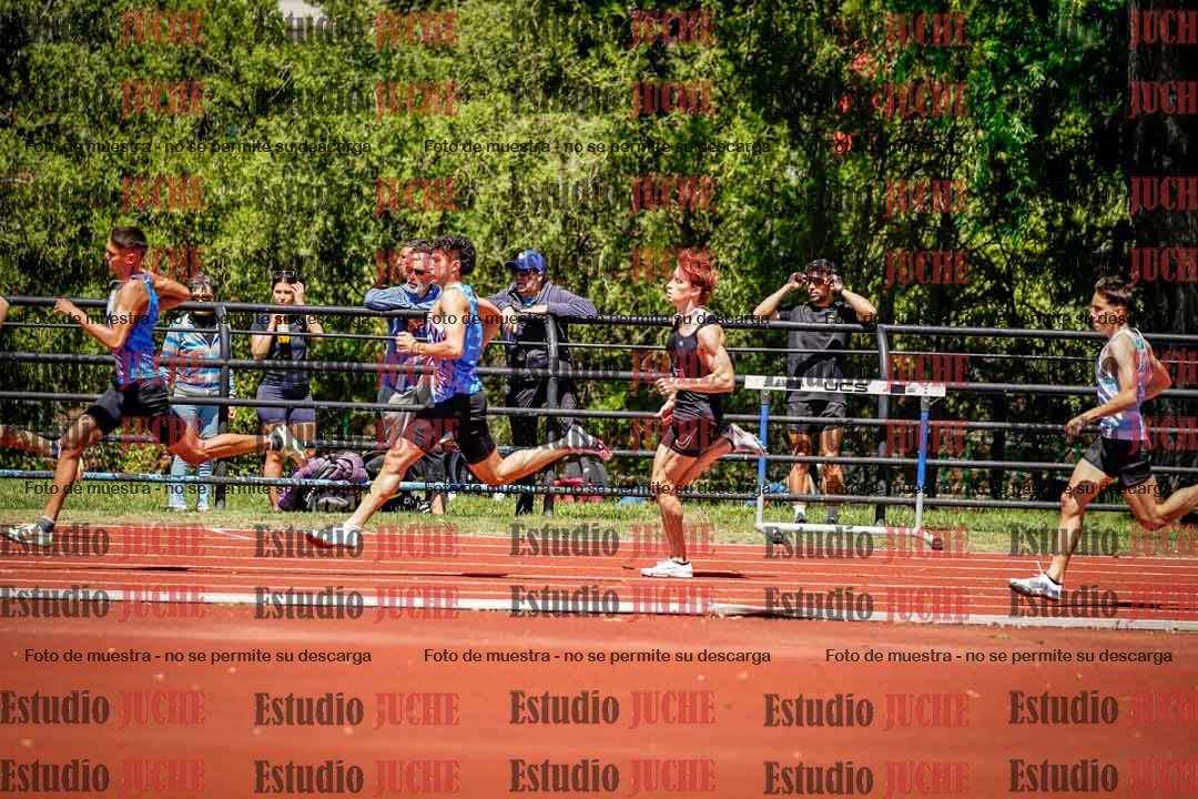 Fotos de los 800 m llanos de varones