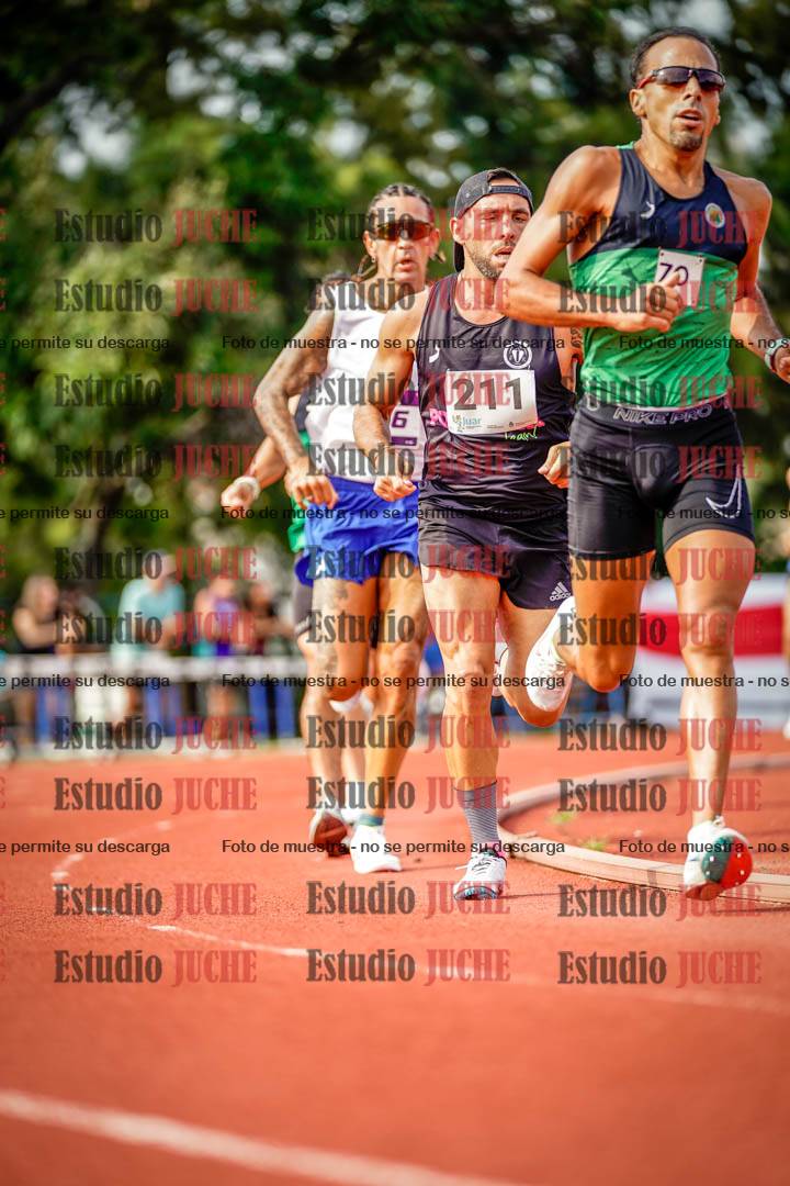 Fotos de los 3000 m llanos de varones