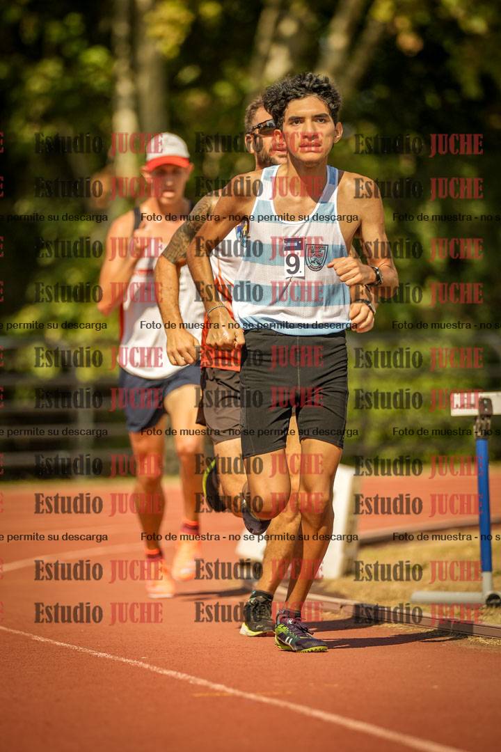 Fotos de los 3000 m llanos de varones