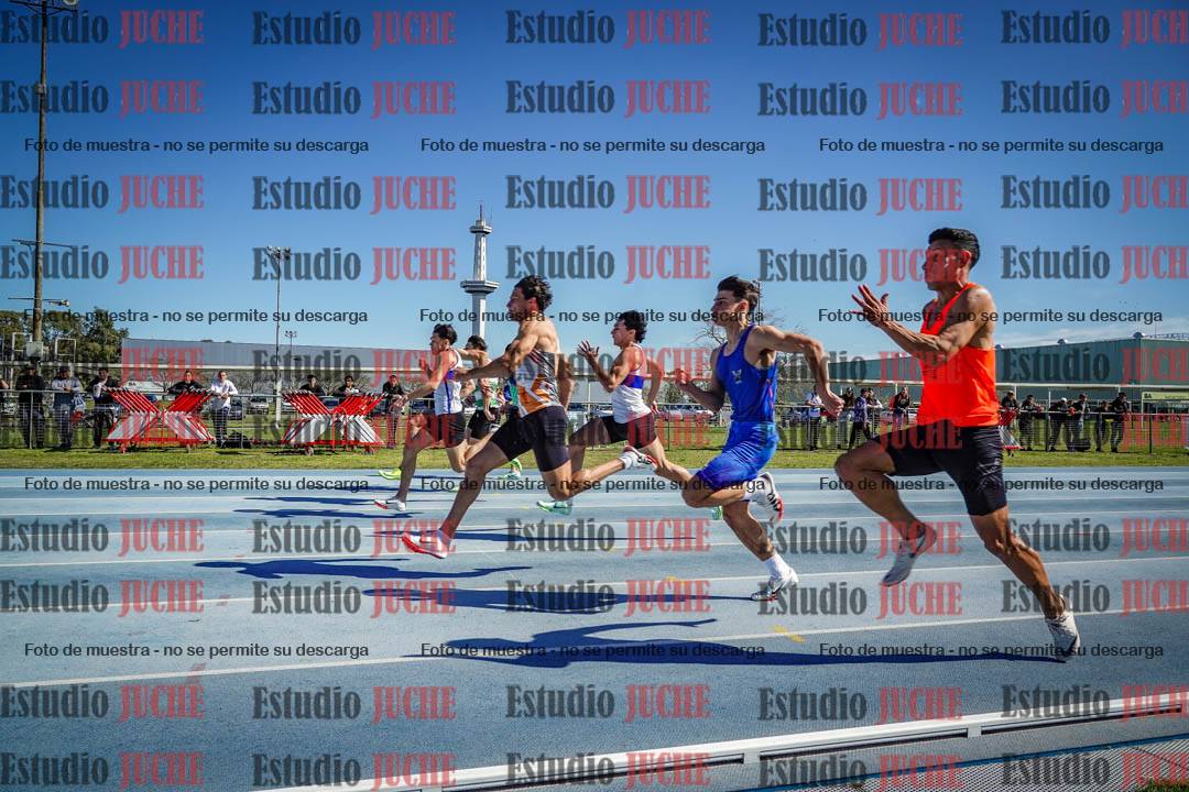 Fotos de los 100 m llanos de varones
