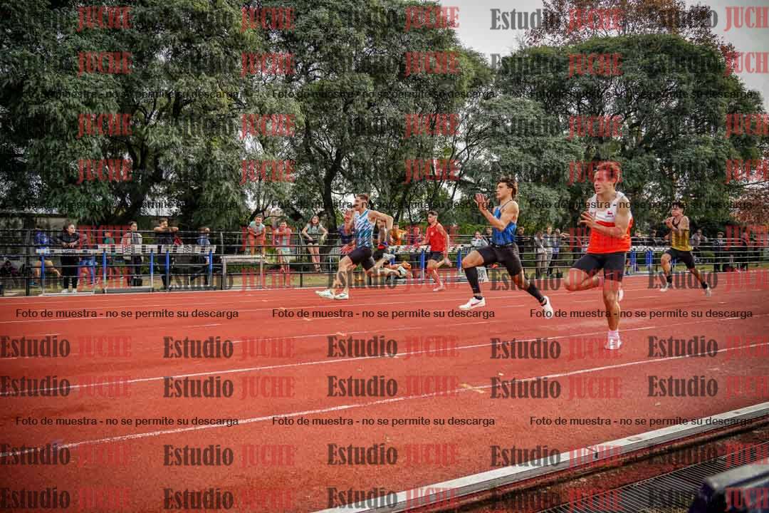 Fotos de los 100 m llanos de varones