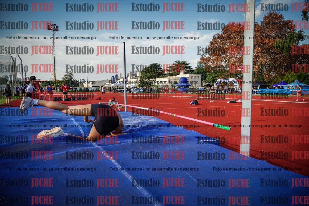 Fotos del salto en alto de mujeres