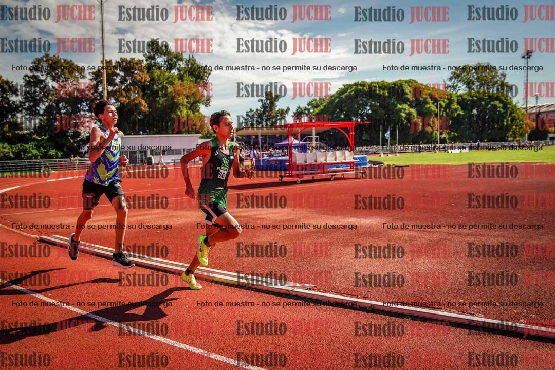 Fotos de los 2400 m de varones