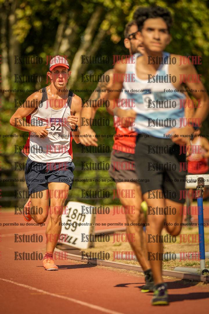 Fotos de los 3000 m llanos de varones