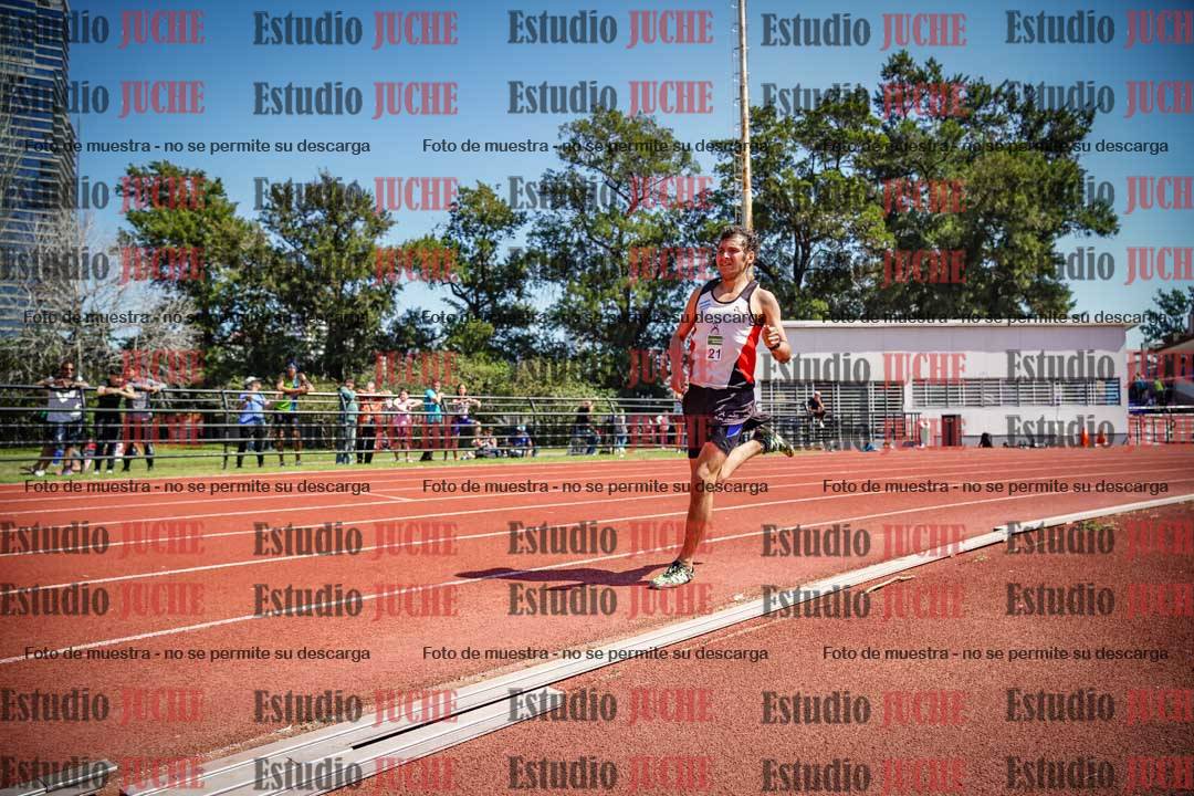 Fotos de los 800 m llanos de varones