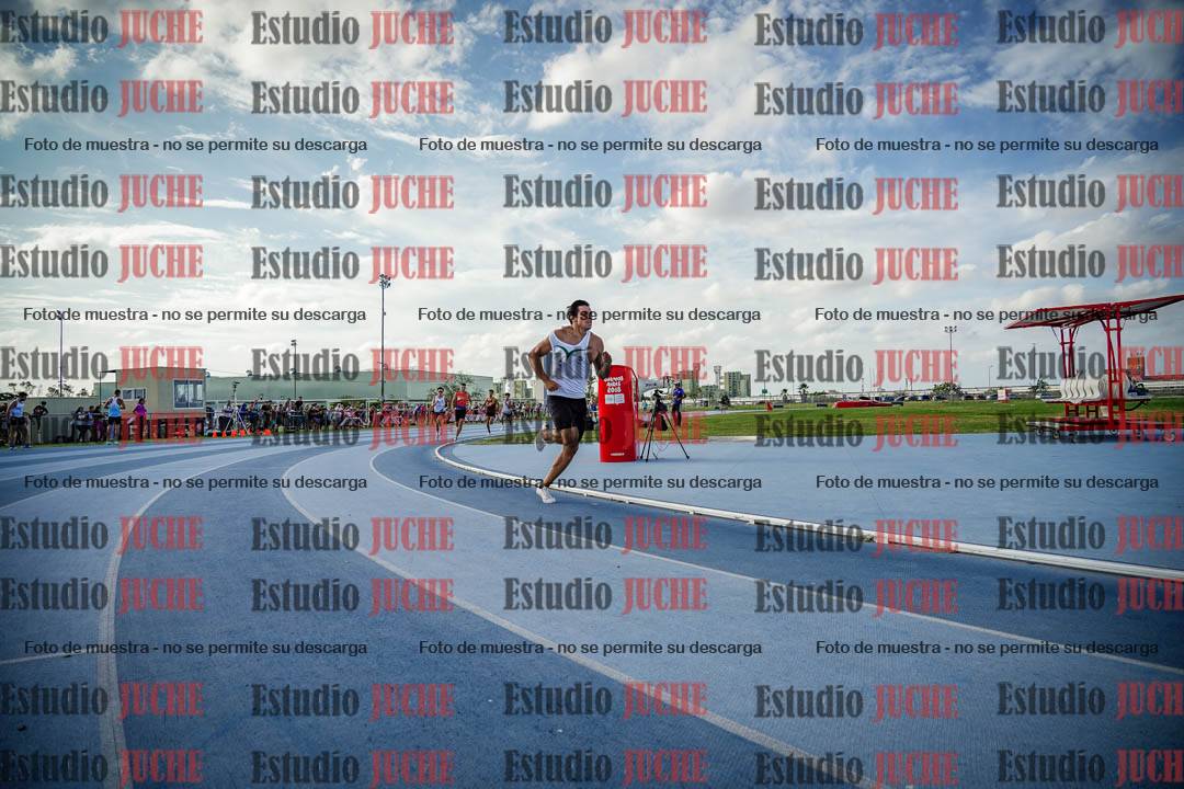 Fotos de los 800 m llanos de varones