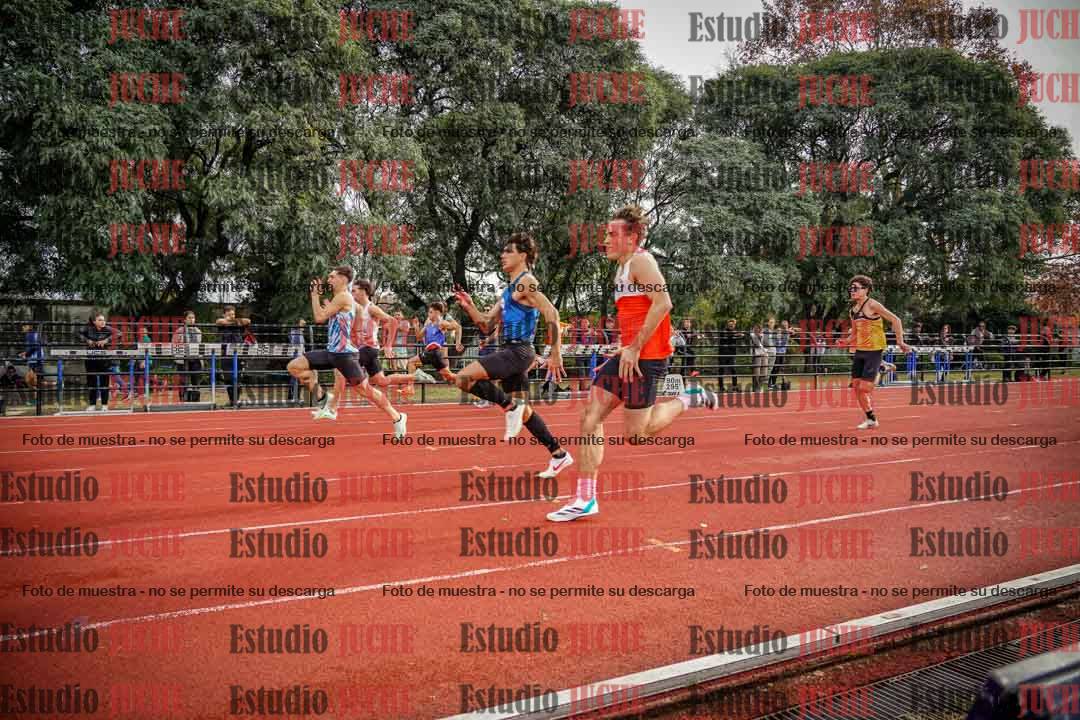Fotos de los 100 m llanos de varones