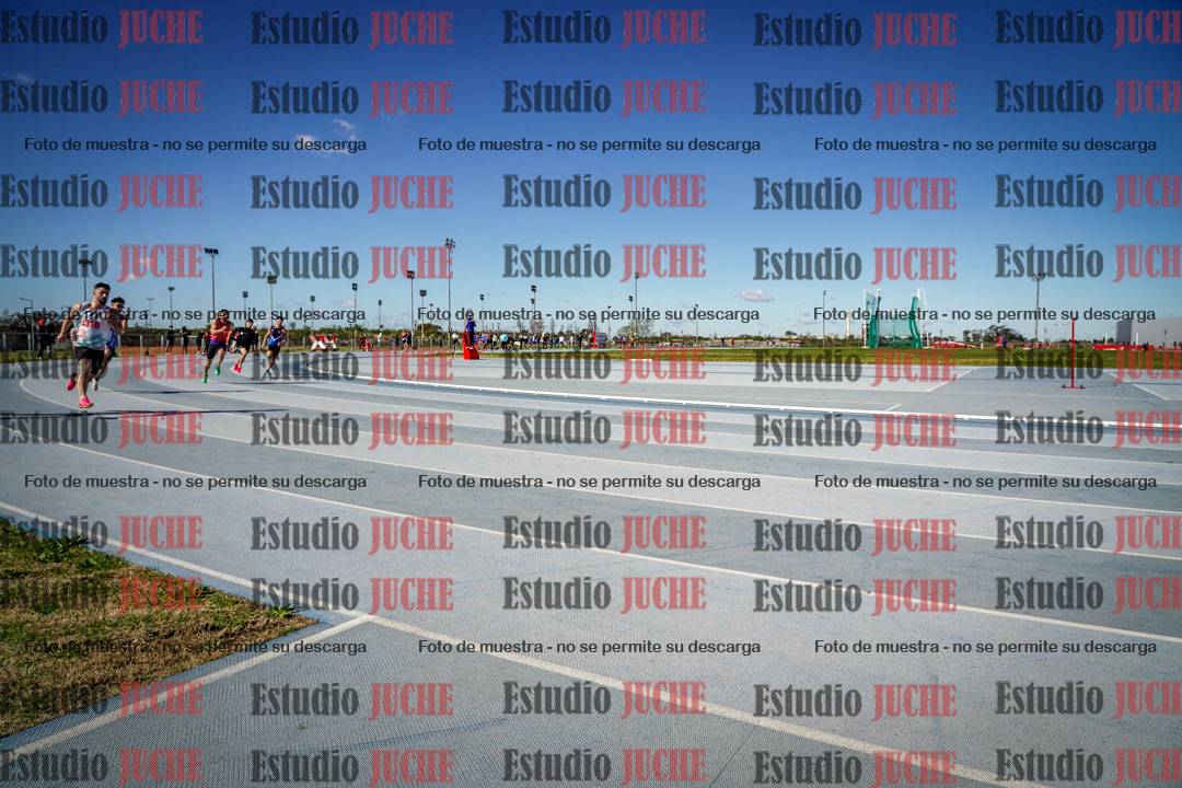 Fotos de los 200 m llanos de varones