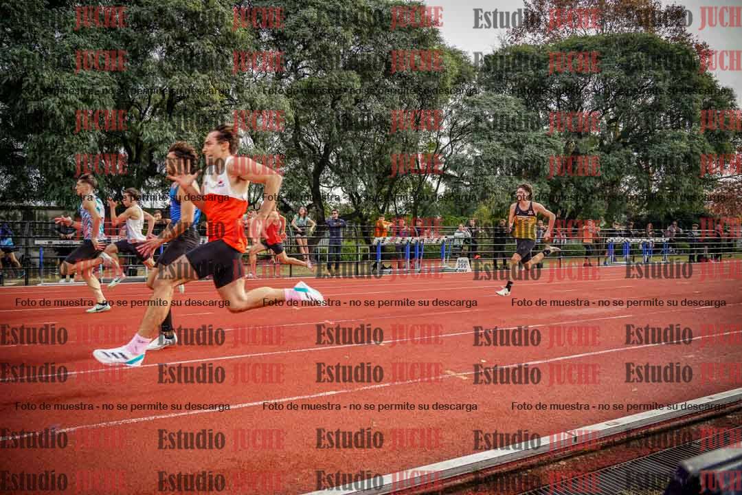 Fotos de los 100 m llanos de varones