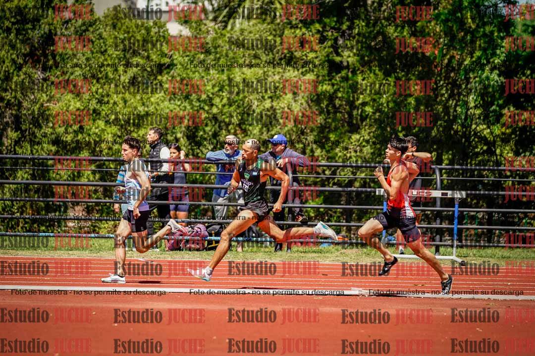 Fotos de los 800 m llanos de varones