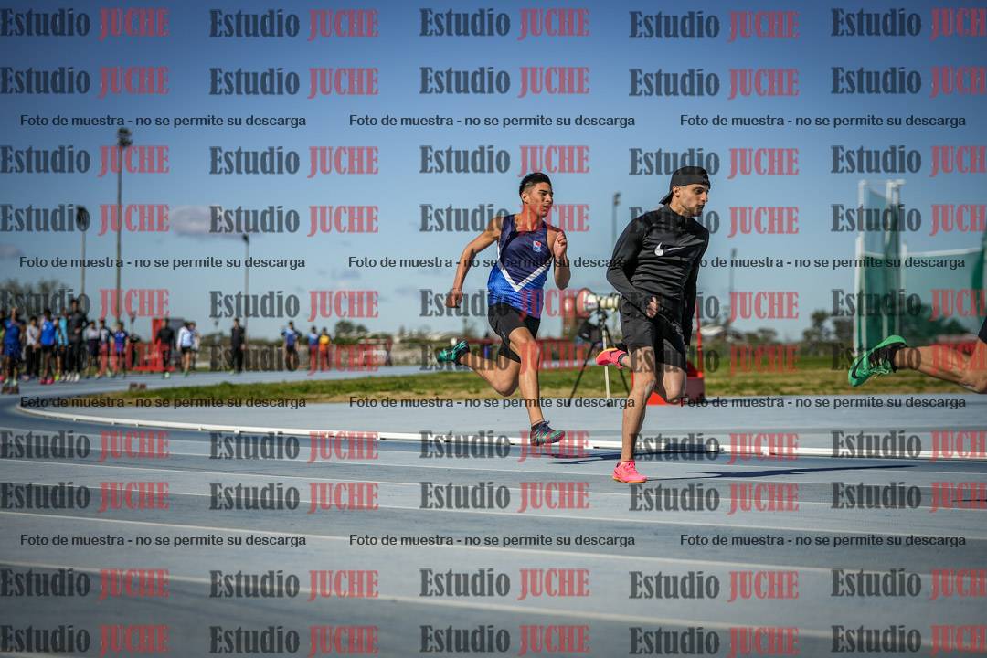 Fotos de los 200 m llanos de varones