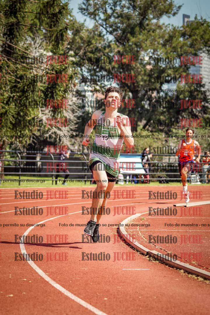 Fotos de los 800 m llanos de varones
