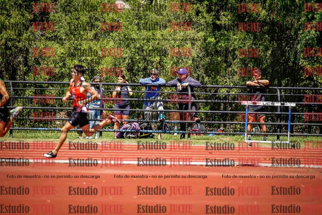 Fotos de los 800 m llanos de varones