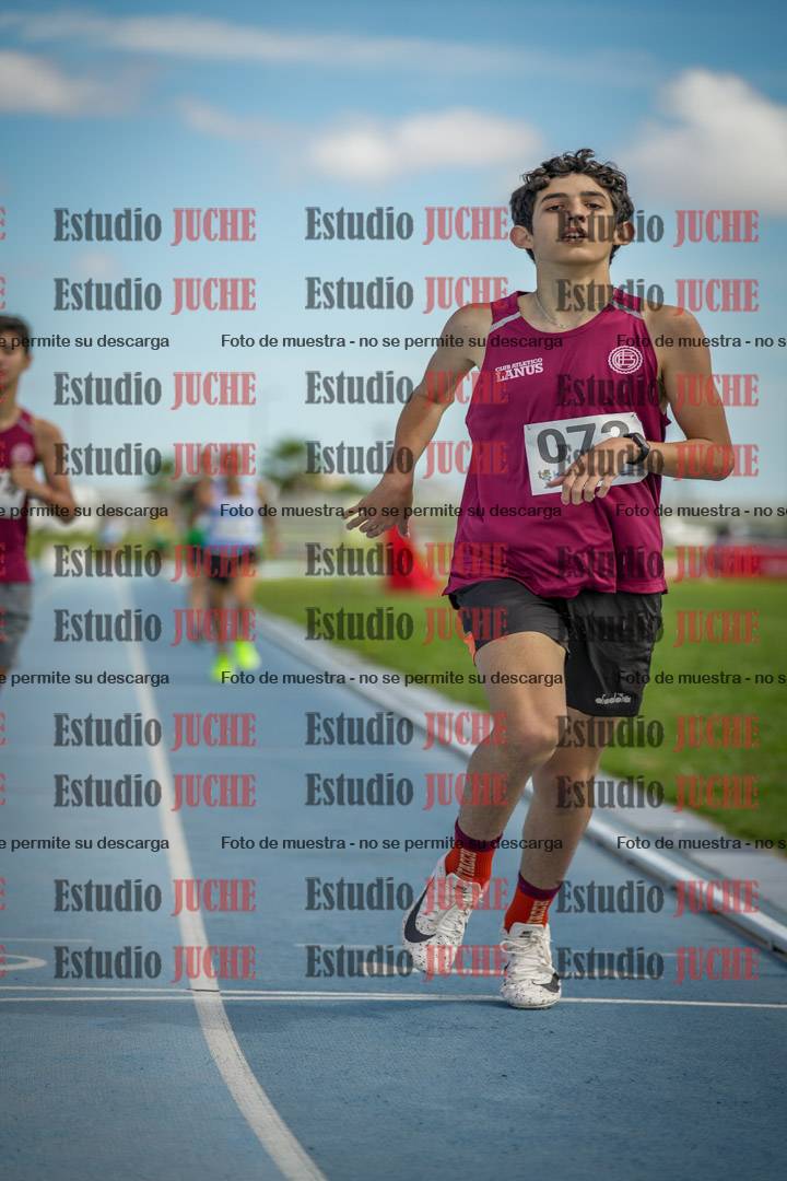 Fotos de los 1000 m llanos de varones