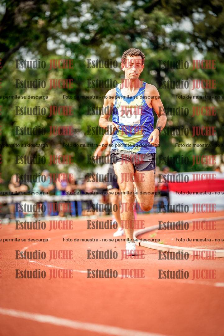 Fotos de los 3000 m llanos de varones