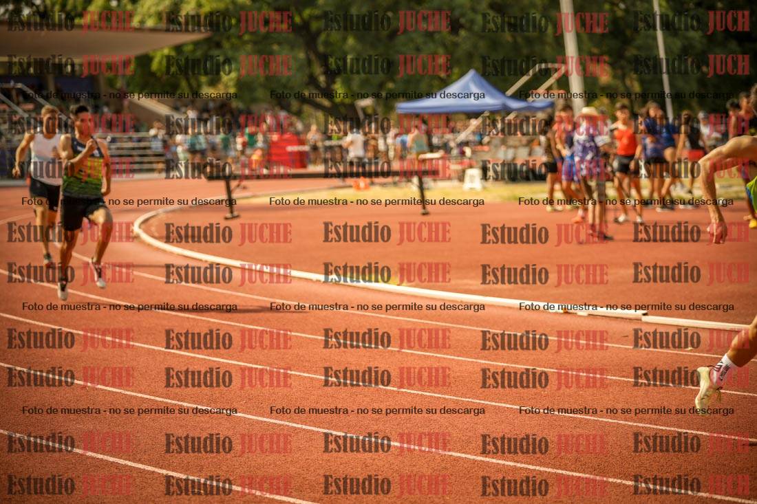 Fotos de los 400 m llanos de varones
