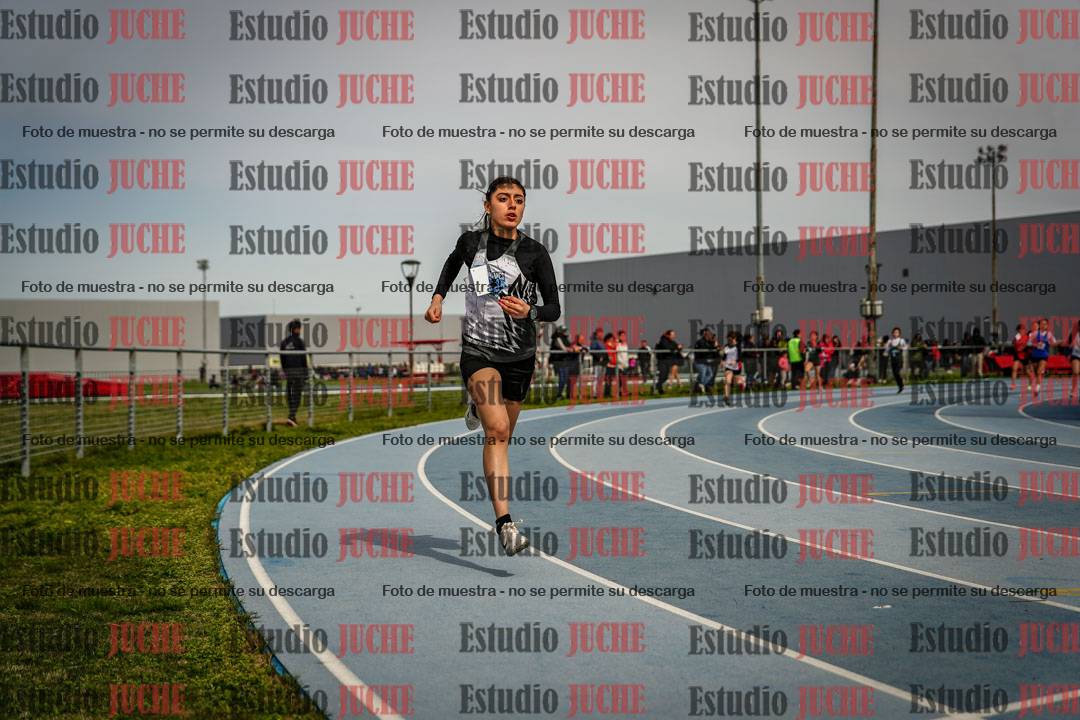 Fotos de los 800 m llanos de mujeres - U14