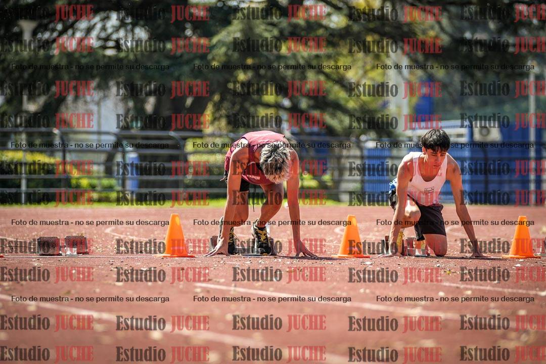 Fotos de los 80 m llanos de varones