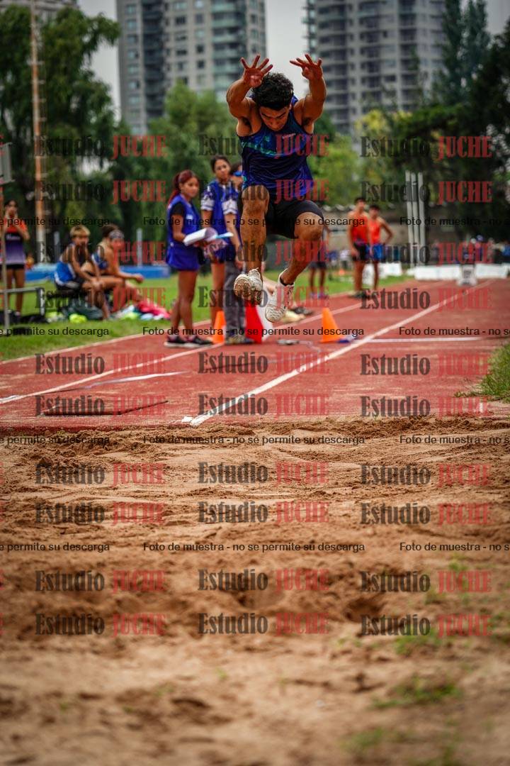 Fotos del salto triple - tabla de 8 y 10