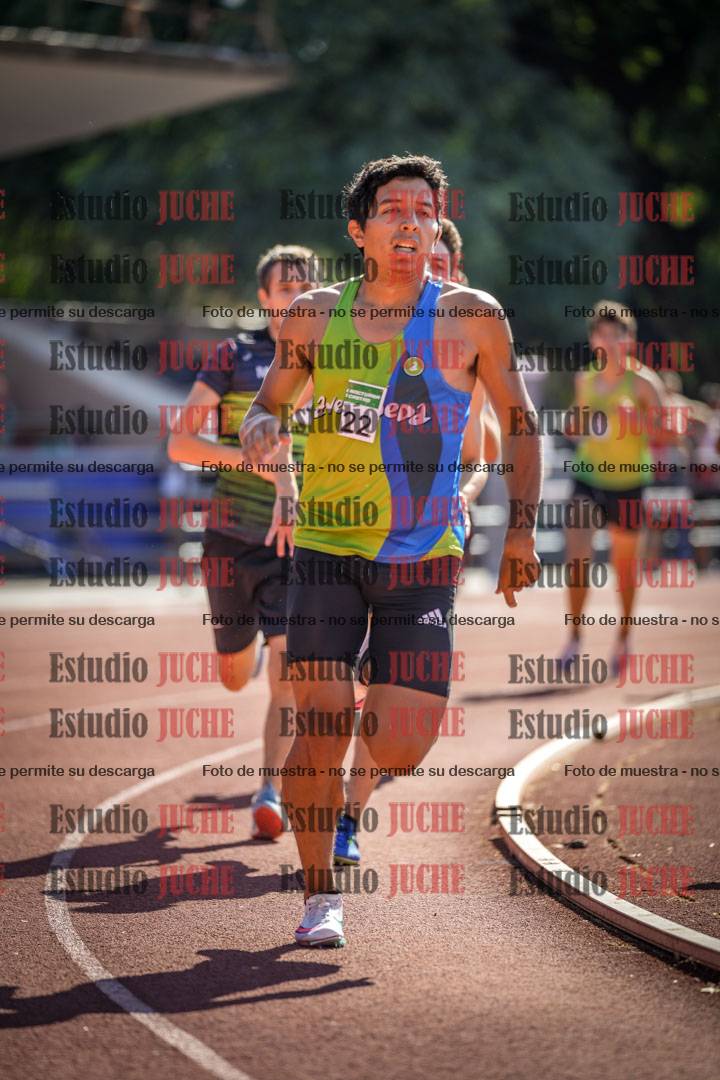 Fotos de los 800 m llanos de varones