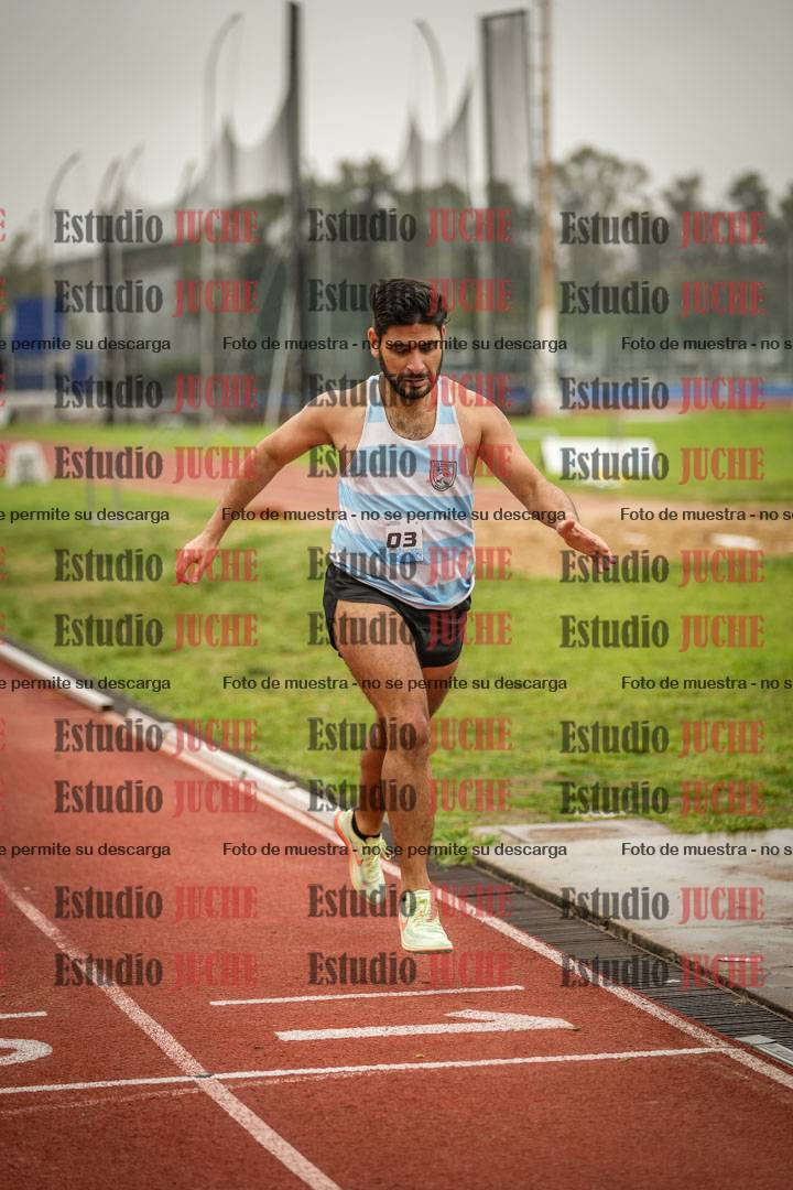 Fotos de los 800 m llanos de varones
