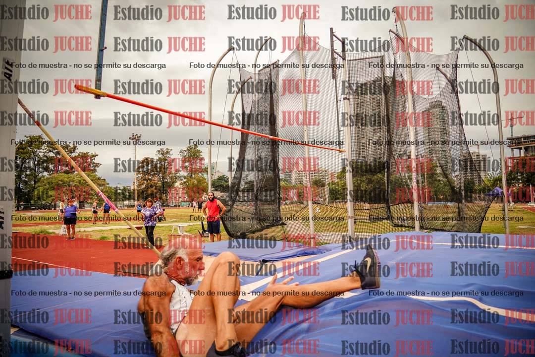 Fotos del salto con garrocha de varones - combinadas 8