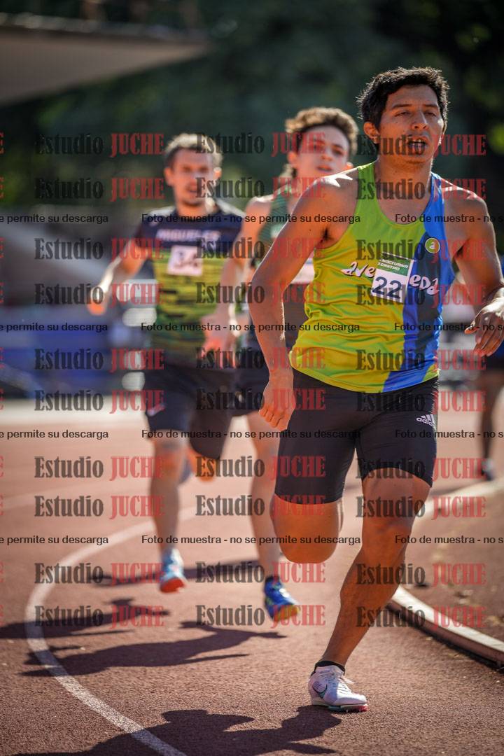 Fotos de los 800 m llanos de varones