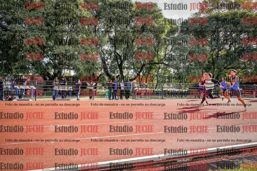 Fotos de los 100 m llanos de varones
