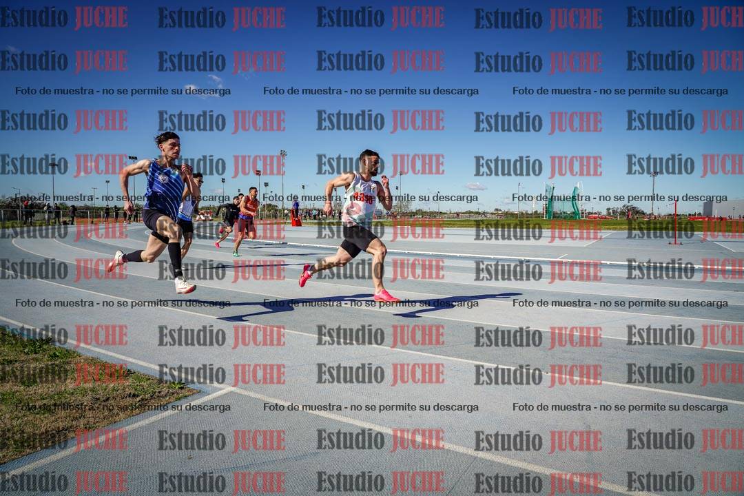Fotos de los 200 m llanos de varones
